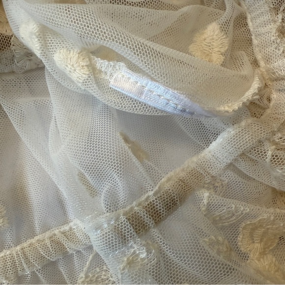 And Now This Sheer Floral Embroidered Ruffle Ivory Blouse Women’s Medium - Picture 8 of 10
